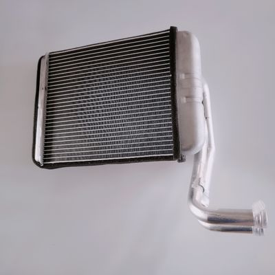 SAIC MAXUS Tanque de água do aquecedor frontal V80 Peças para automóveis OEM C00056177 Branco para pick-up V80