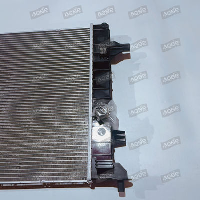 O tanque de água MG3 cinza da JAC Parts é perfeito para as suas necessidades de refrigeração